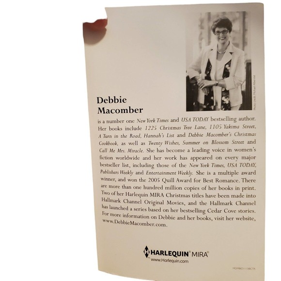 Set Of Two Christmas Novels by Debbie Macomber Angels Shirley, Goodness , Mercy - Picture 7 of 9